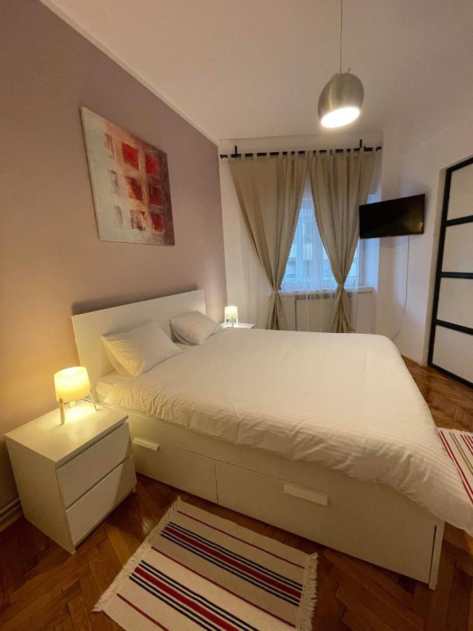 Interbellic Flat Leilighet Bucureşti Eksteriør bilde