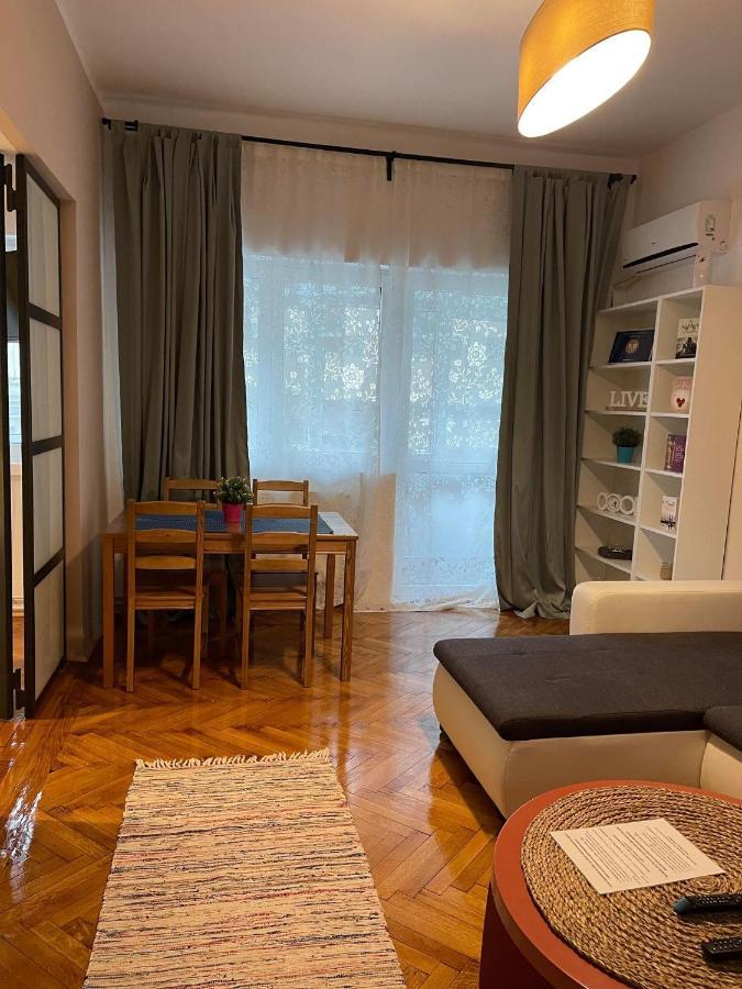 Interbellic Flat Leilighet Bucureşti Eksteriør bilde