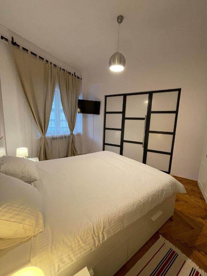 Interbellic Flat Leilighet Bucureşti Eksteriør bilde