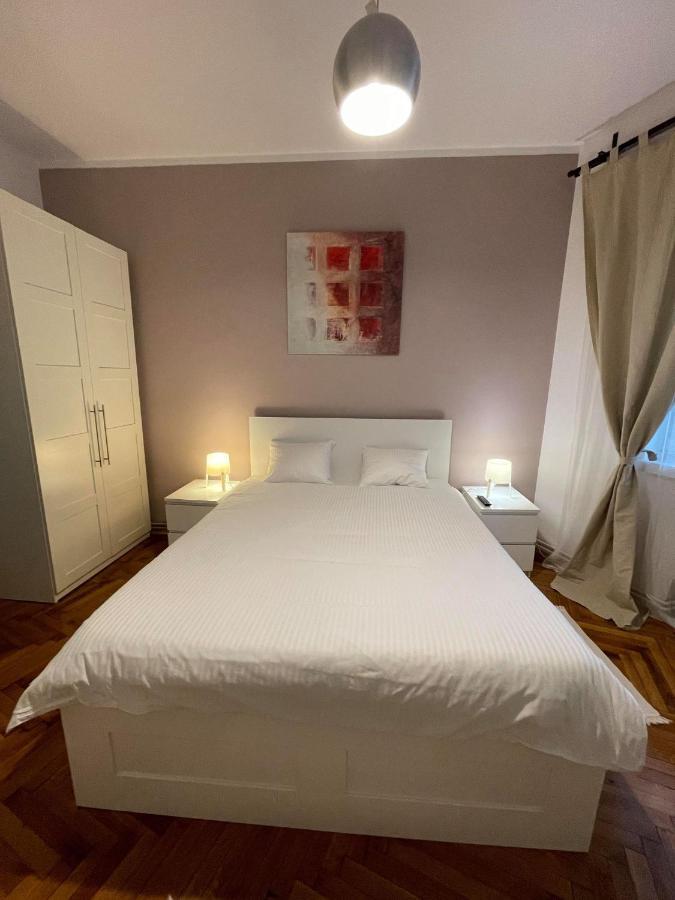 Interbellic Flat Leilighet Bucureşti Eksteriør bilde