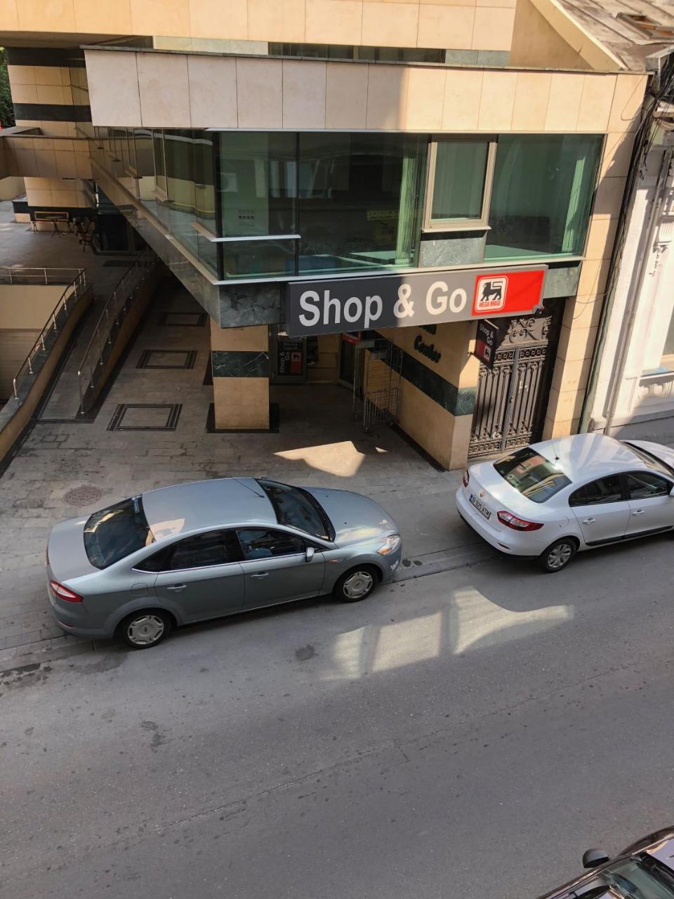 Interbellic Flat Leilighet Bucureşti Eksteriør bilde