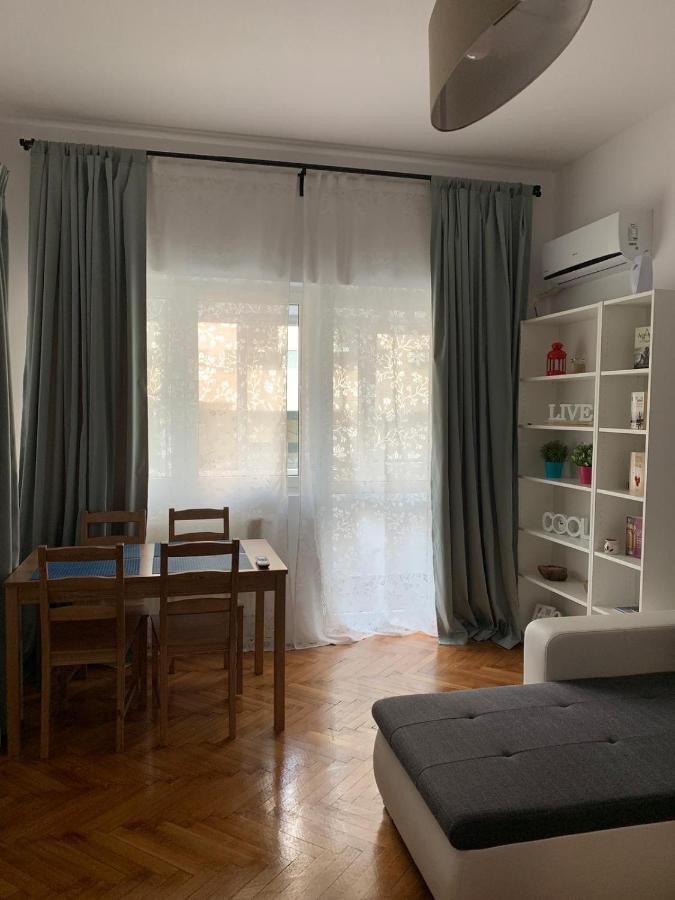 Interbellic Flat Leilighet Bucureşti Eksteriør bilde